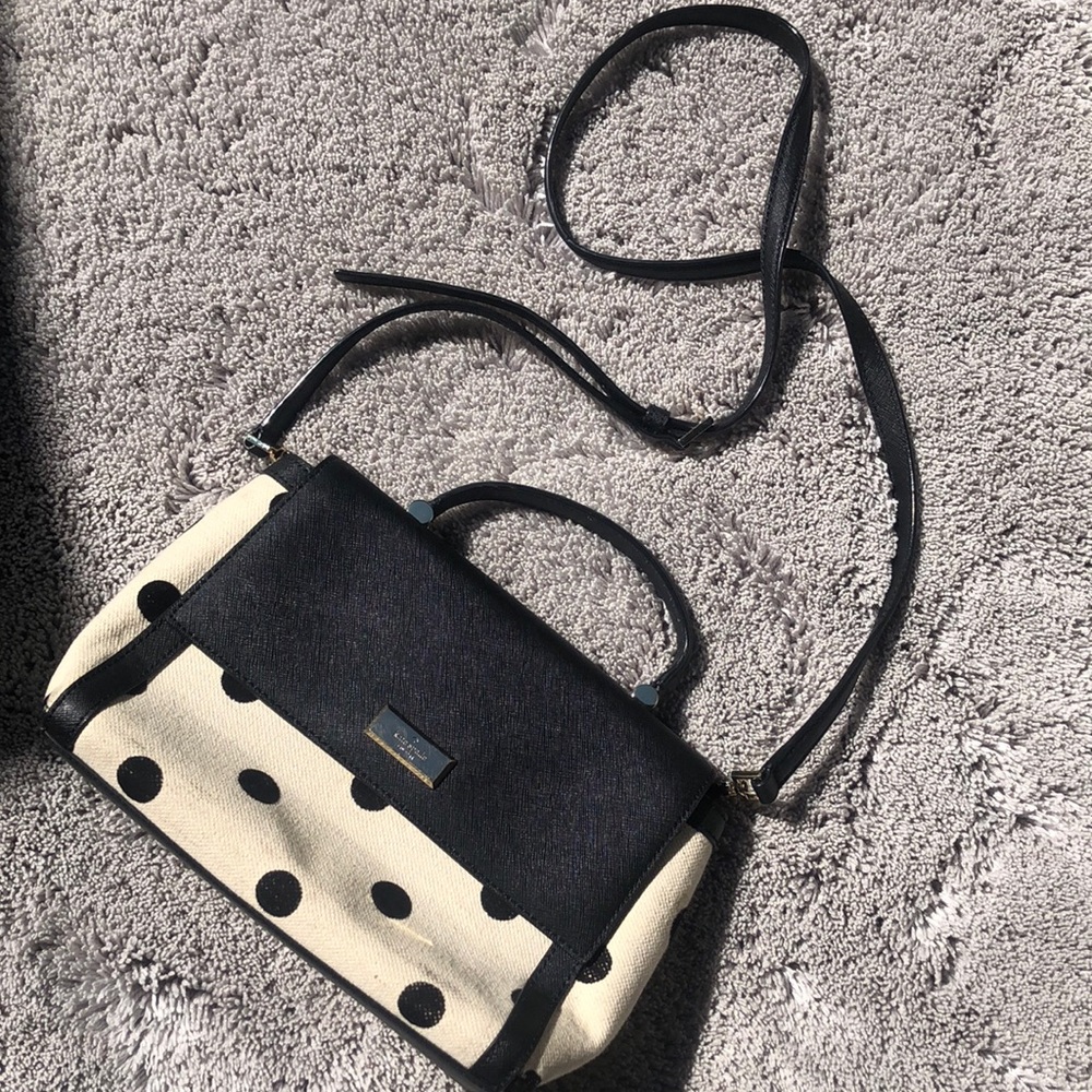 Kate spade shoulder bag.